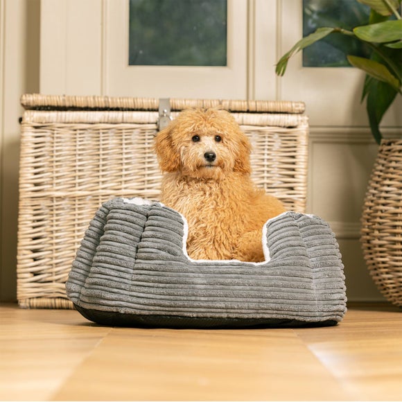 Lords and Labradors High Wall Dog Bed