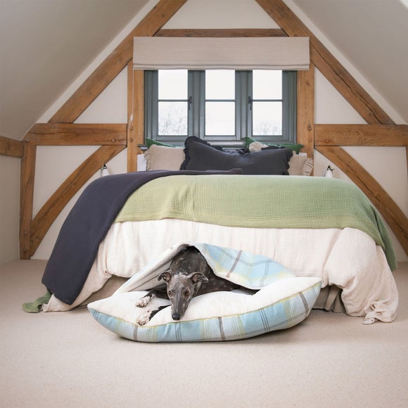 Carousel navigation image position 3 of 3