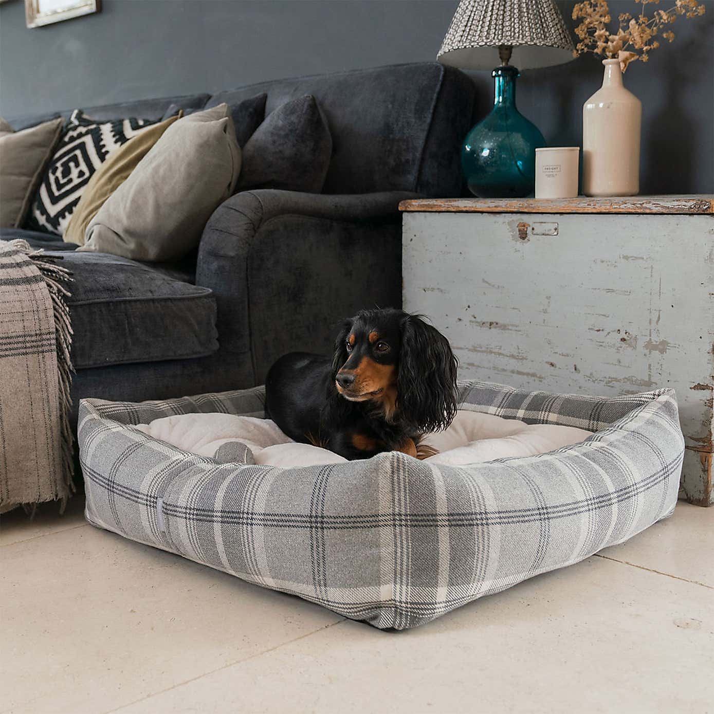 Carousel zoom image position 3 of 3