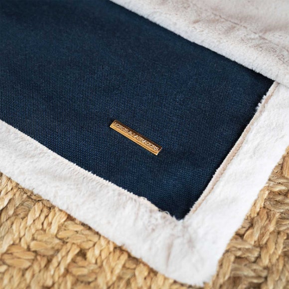 Photo 3 of Lords And Labradors Essentials Twill Dog Blanket