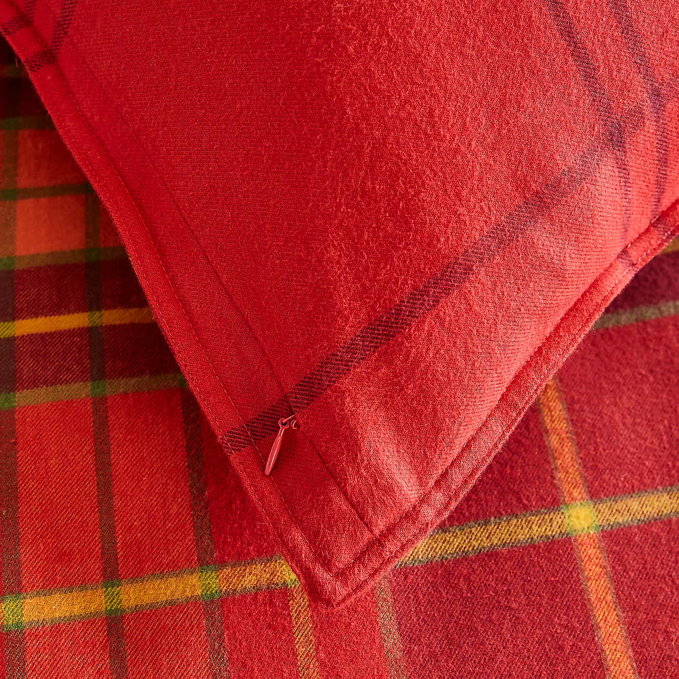 Carousel zoom image position 6 of 8