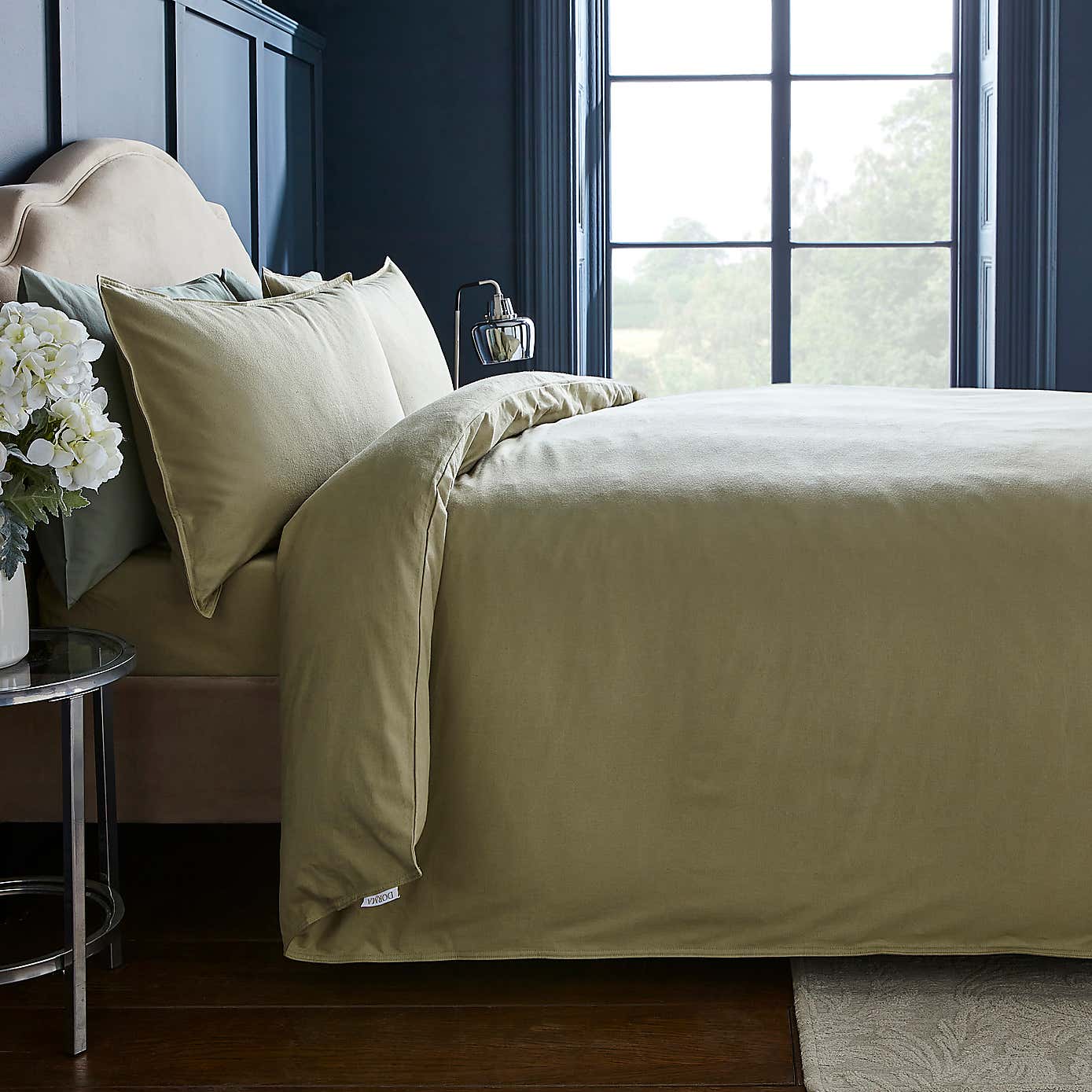 Carousel zoom image position 7 of 7