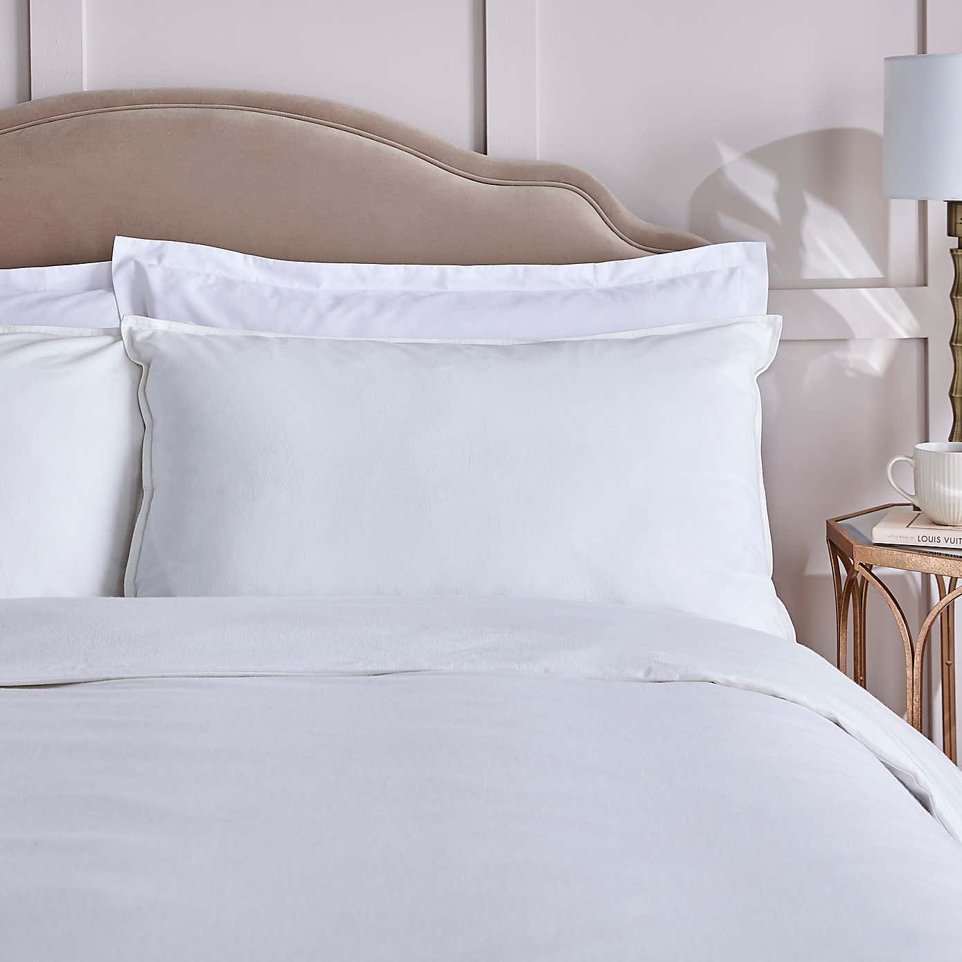 Carousel zoom image position 2 of 7