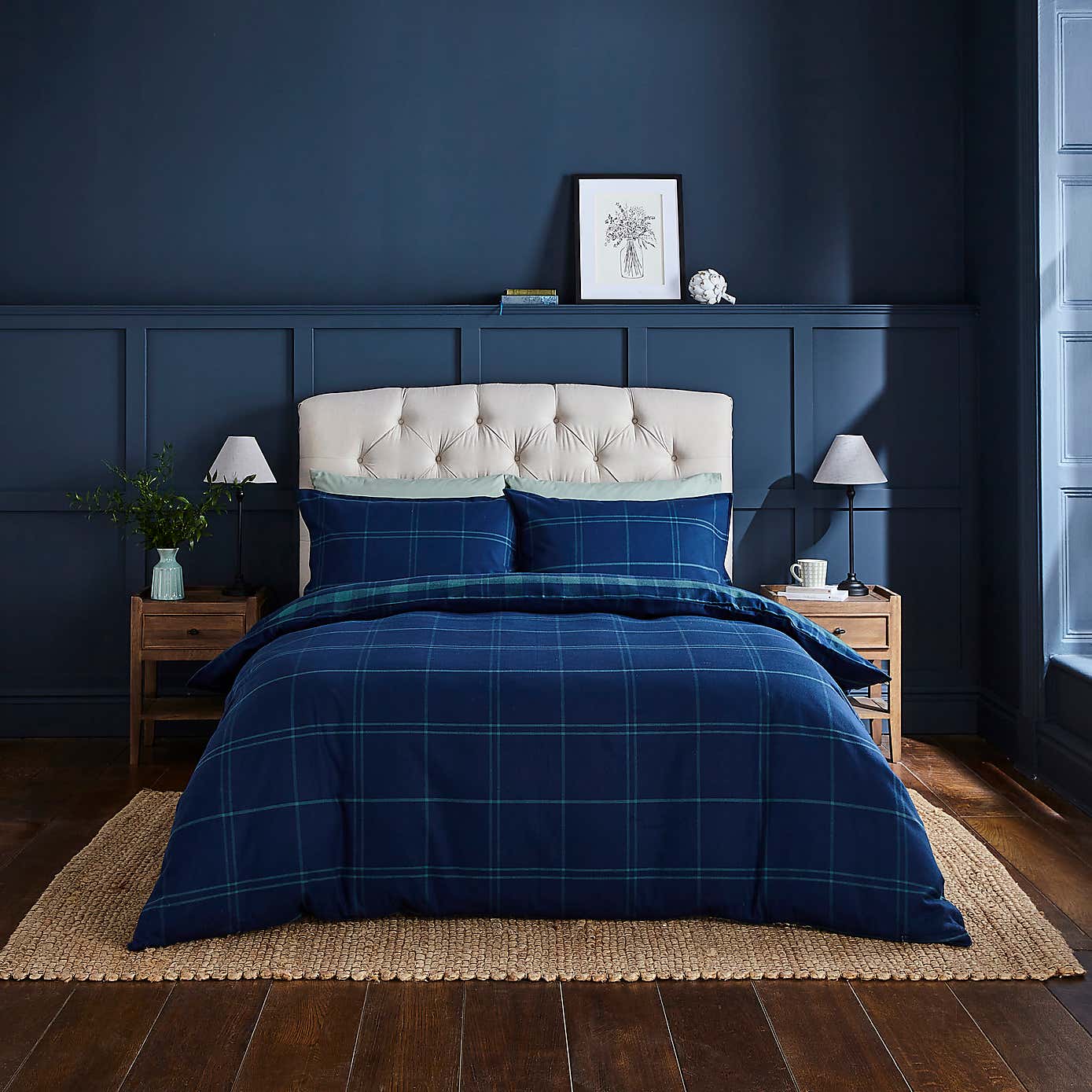 Carousel zoom image position 3 of 8