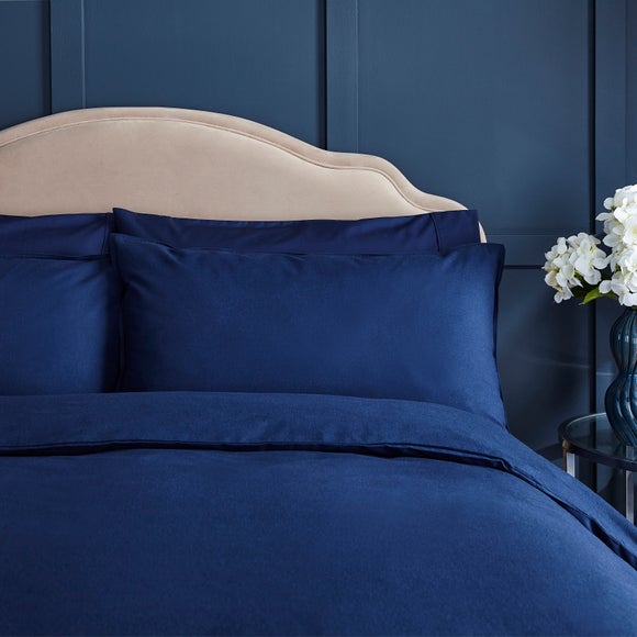 Carousel navigation image position 3 of 7