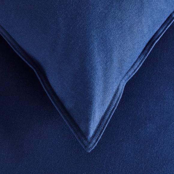 Carousel navigation image position 5 of 7