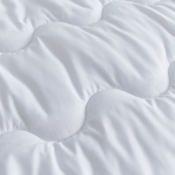 Carousel navigation image position 2 of 3