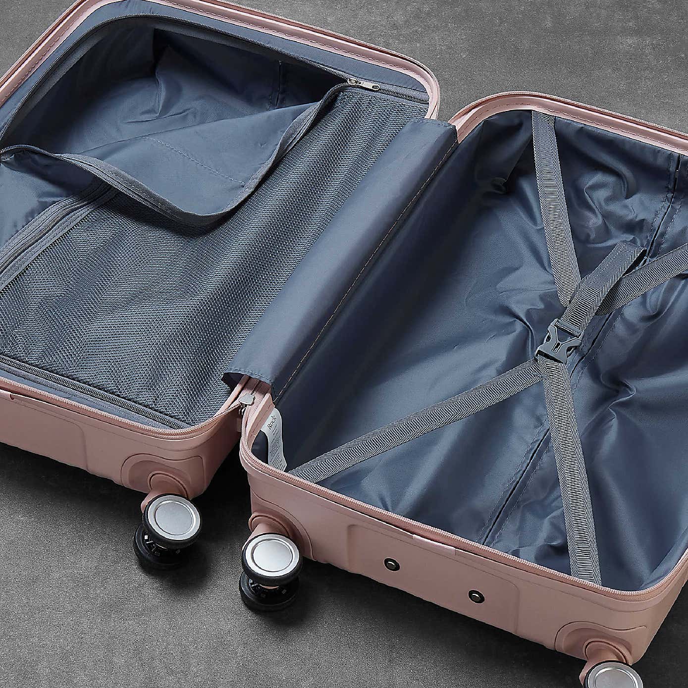 Carousel zoom image position 4 of 4