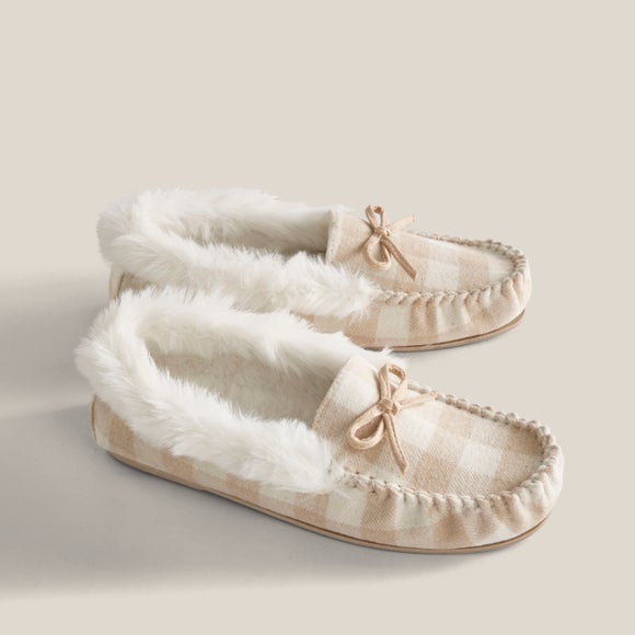 Carousel navigation image position 3 of 3