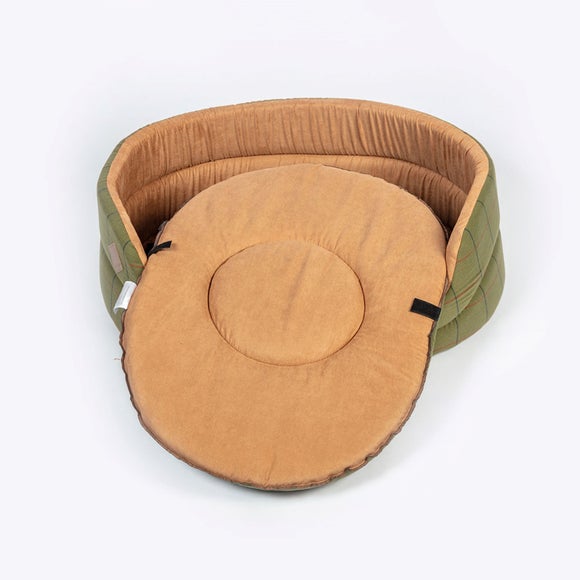 Carousel navigation image position 2 of 3