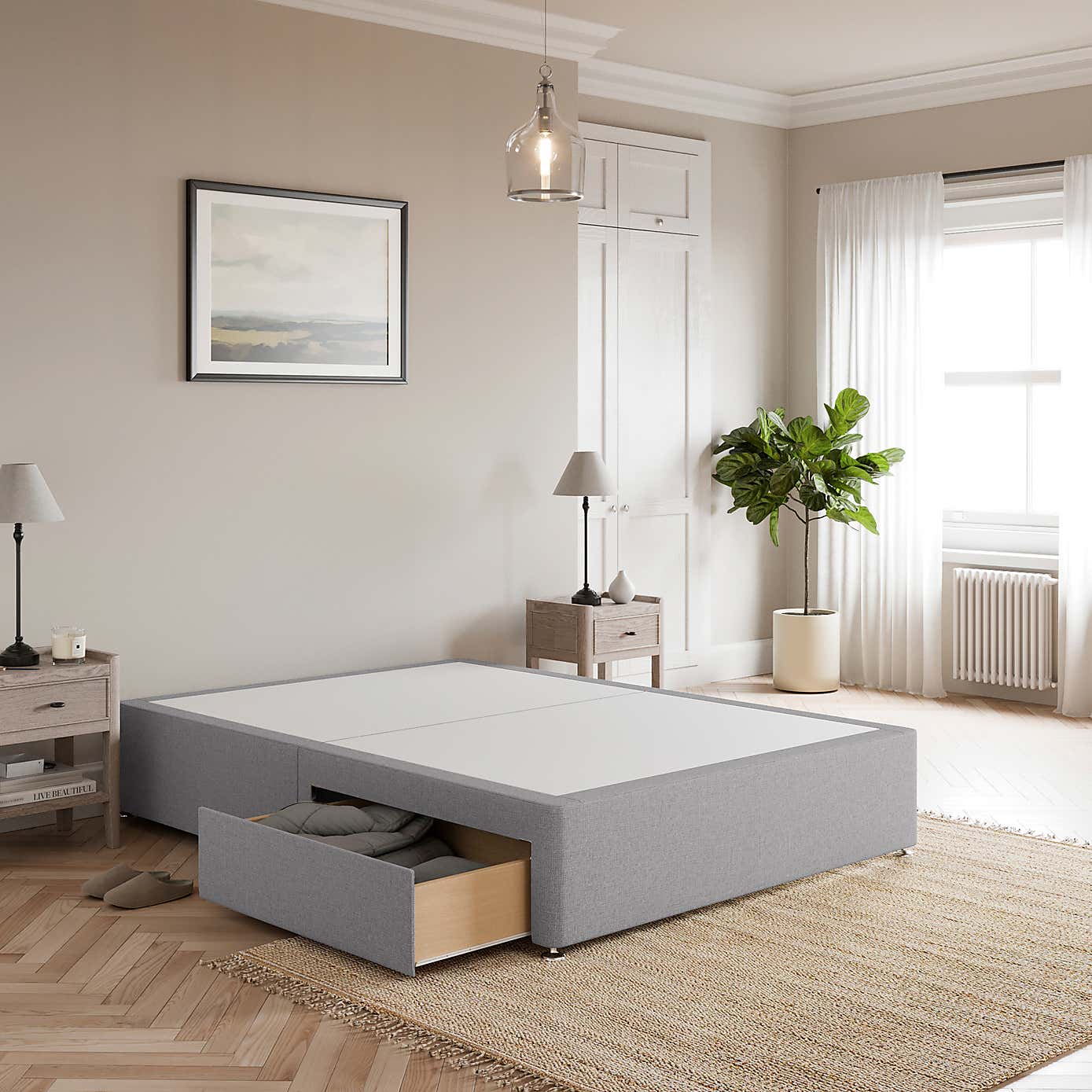 Carousel zoom image position 2 of 4