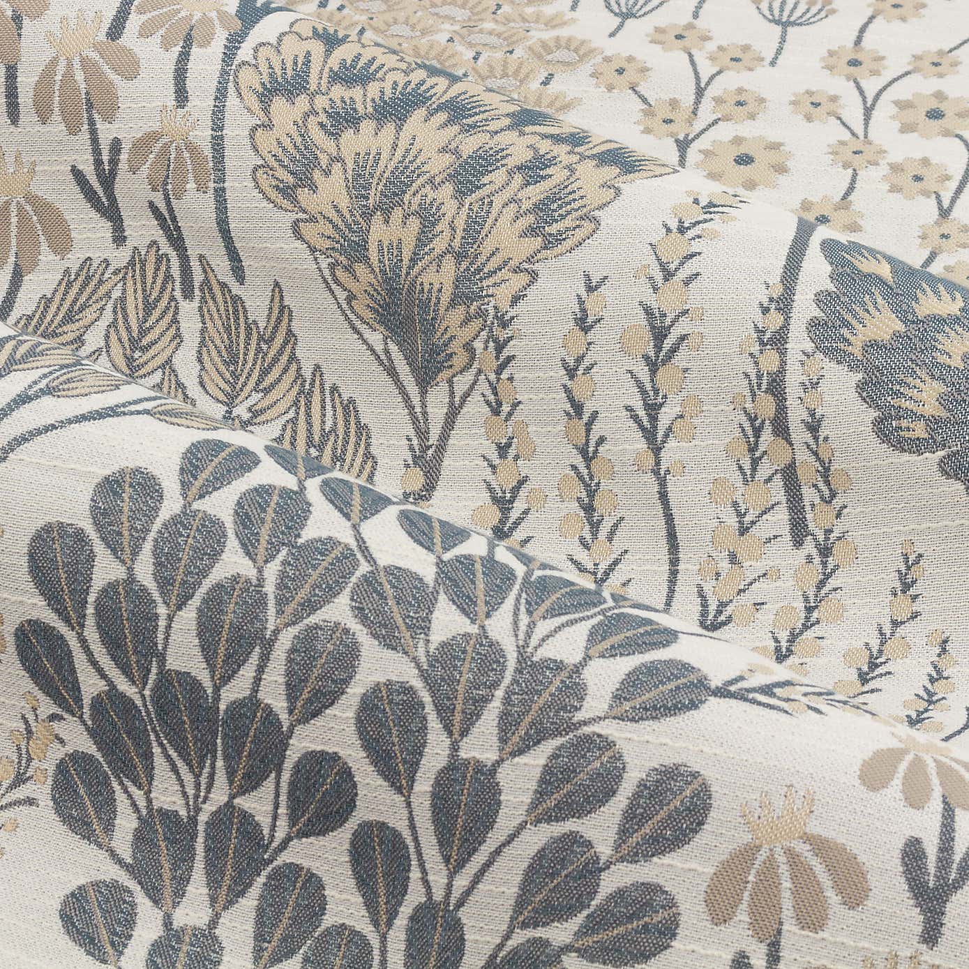 Carousel zoom image position 3 of 6