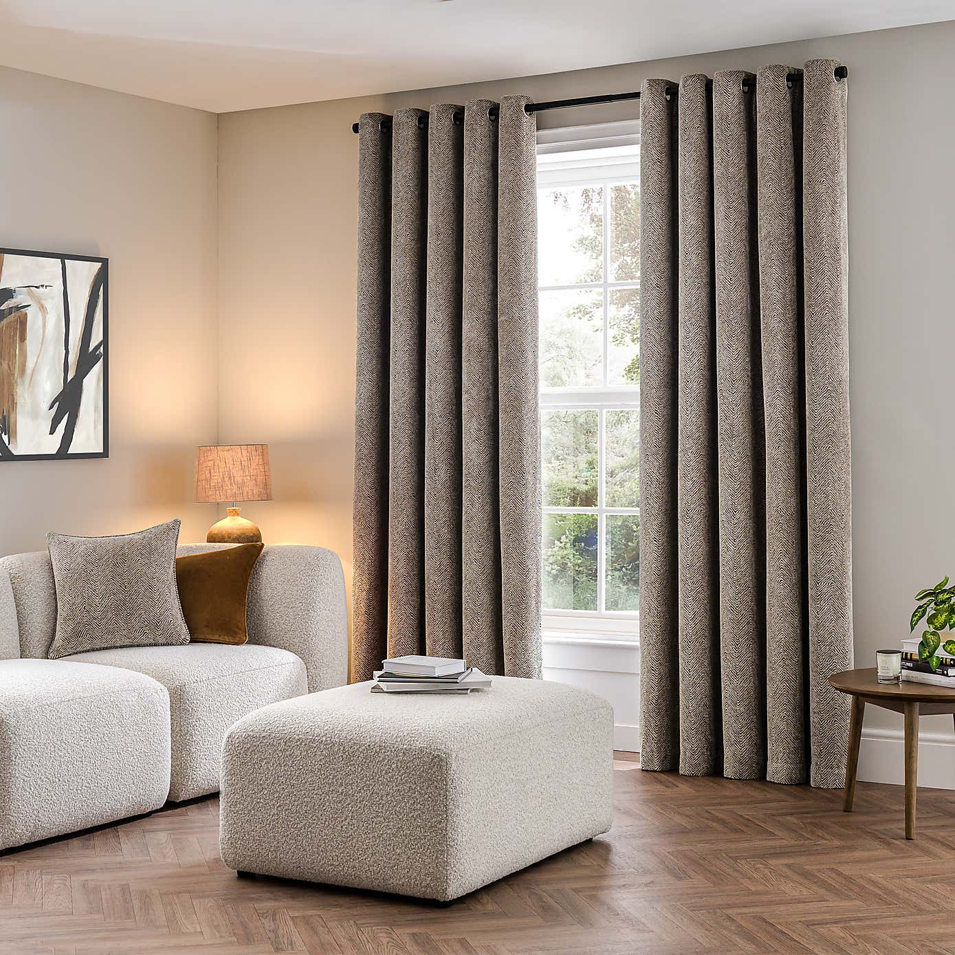 Carousel zoom image position 2 of 5