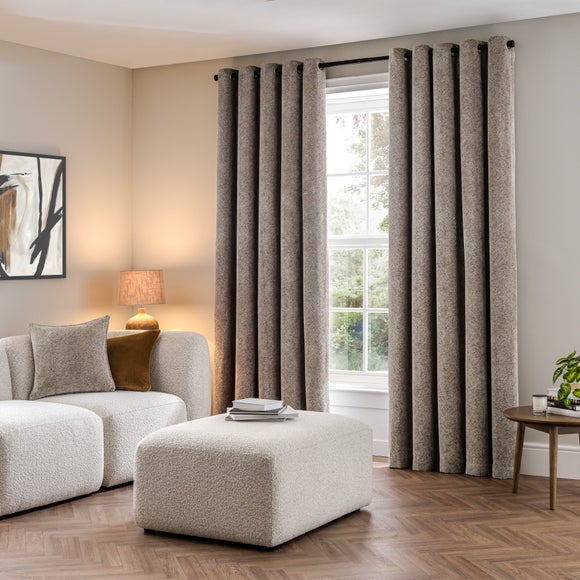 Carousel navigation image position 2 of 6