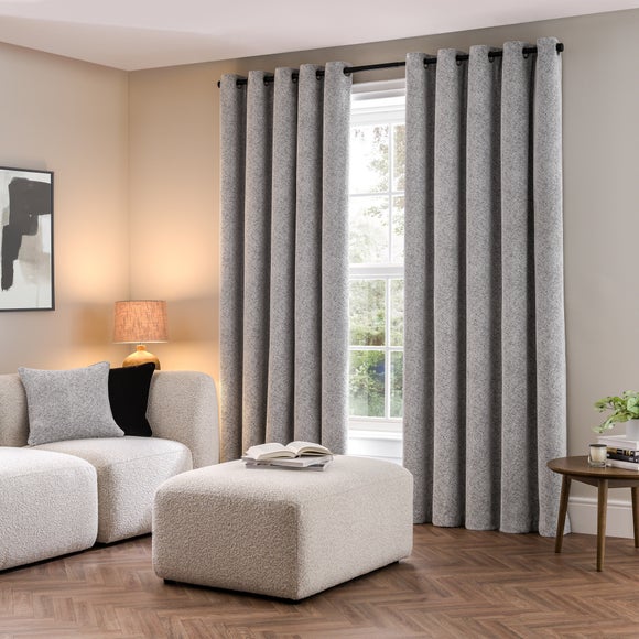 Carousel navigation image position 2 of 6