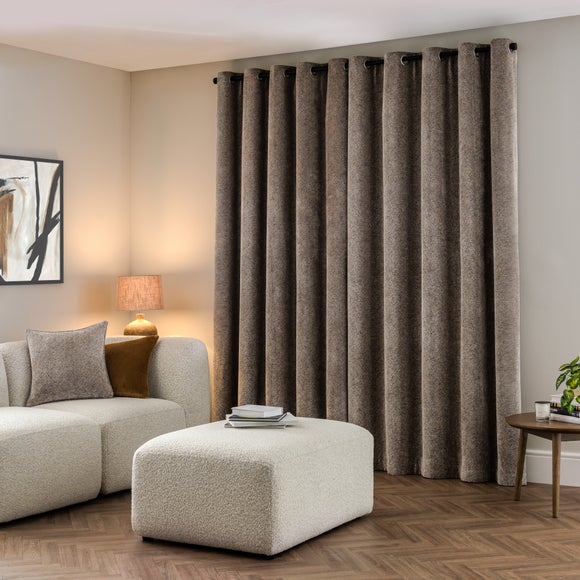 Carousel navigation image position 4 of 6