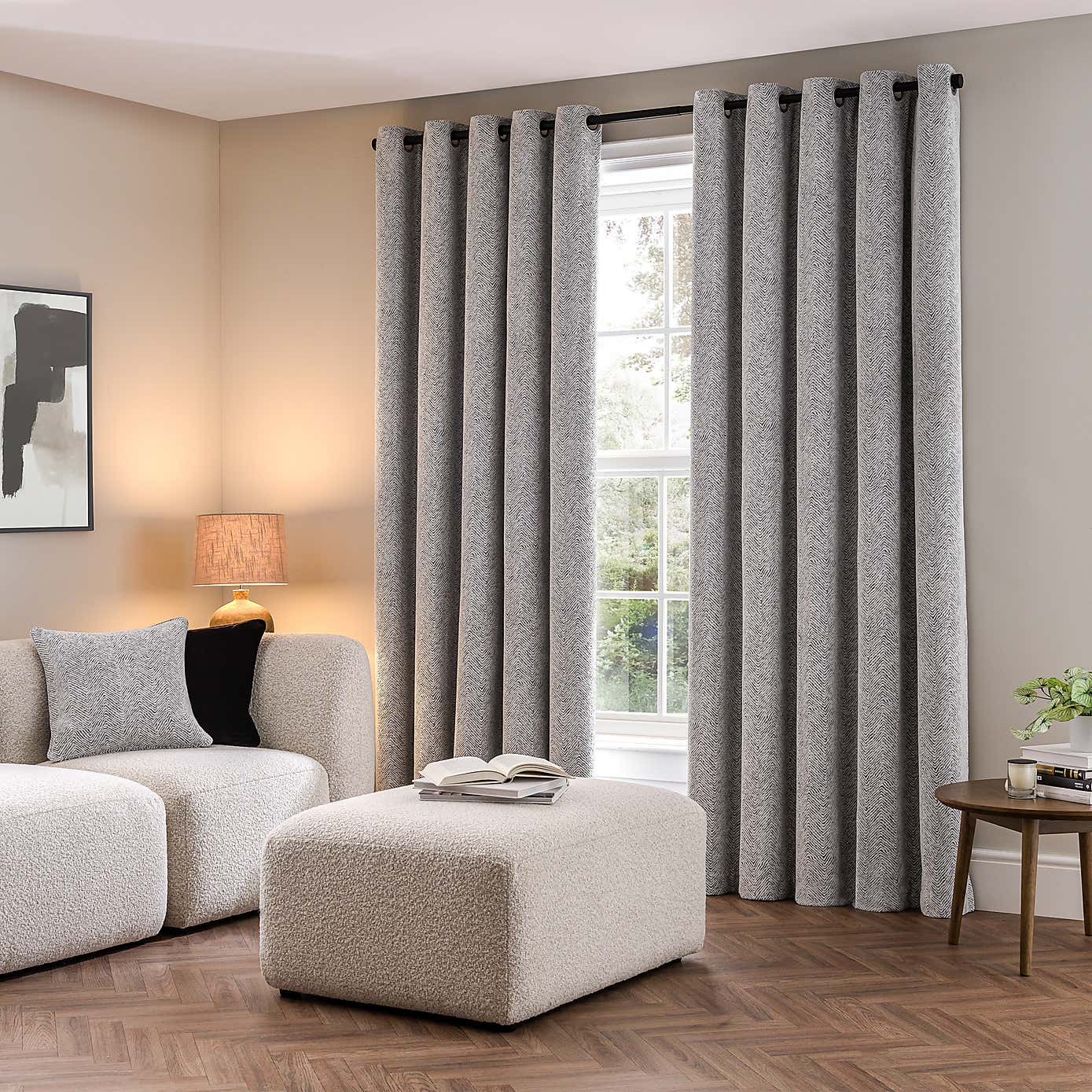 Carousel zoom image position 2 of 5