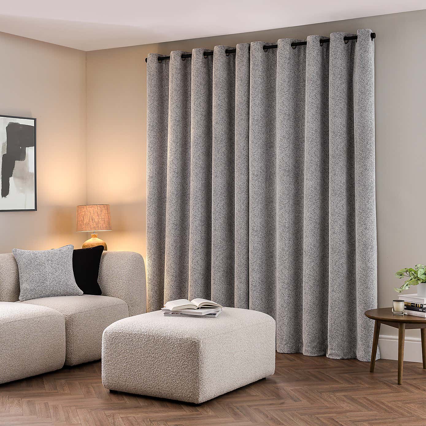 Carousel zoom image position 4 of 5