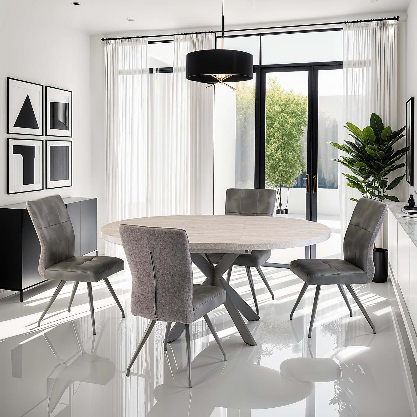 Carousel zoom image position 1 of 4