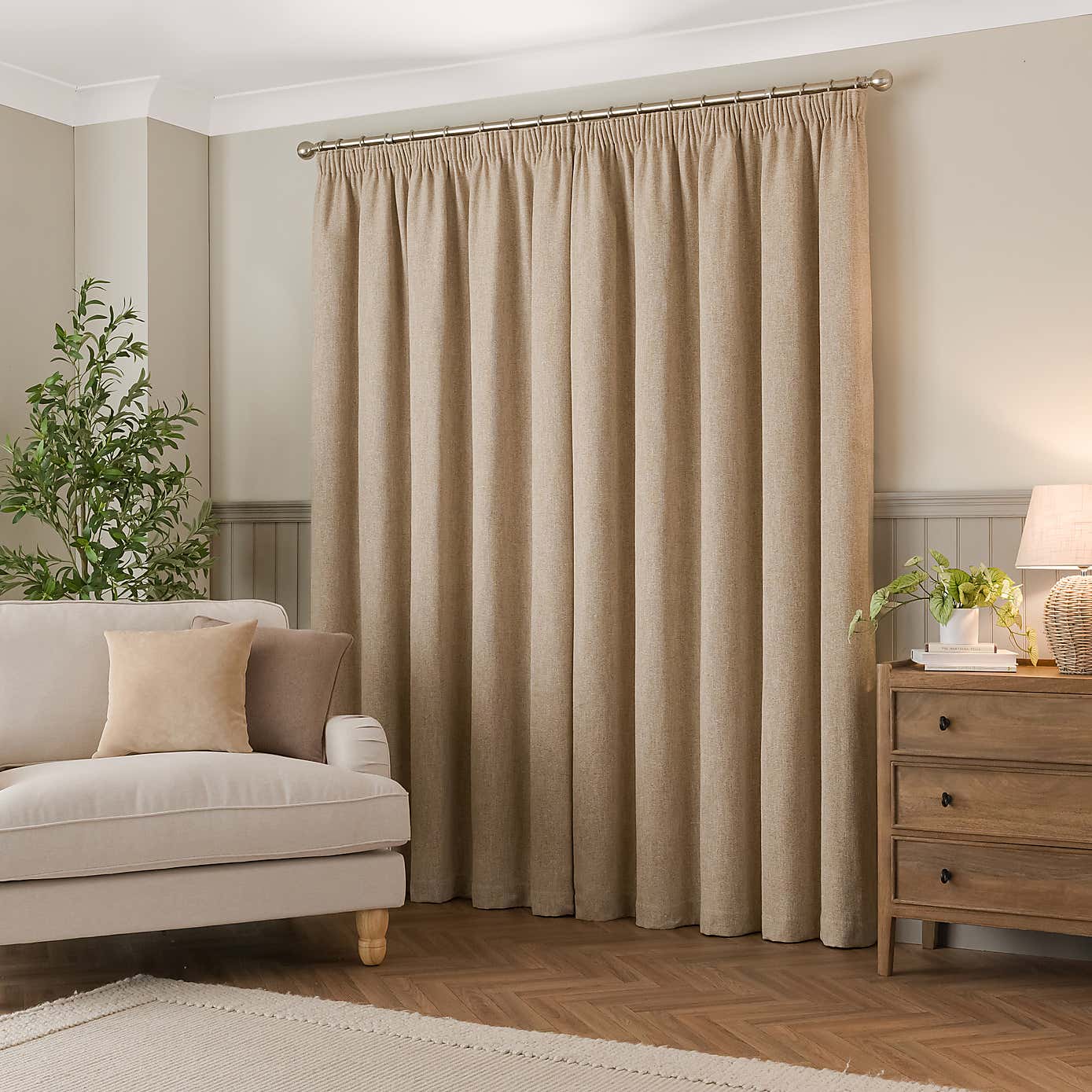 Carousel zoom image position 5 of 8