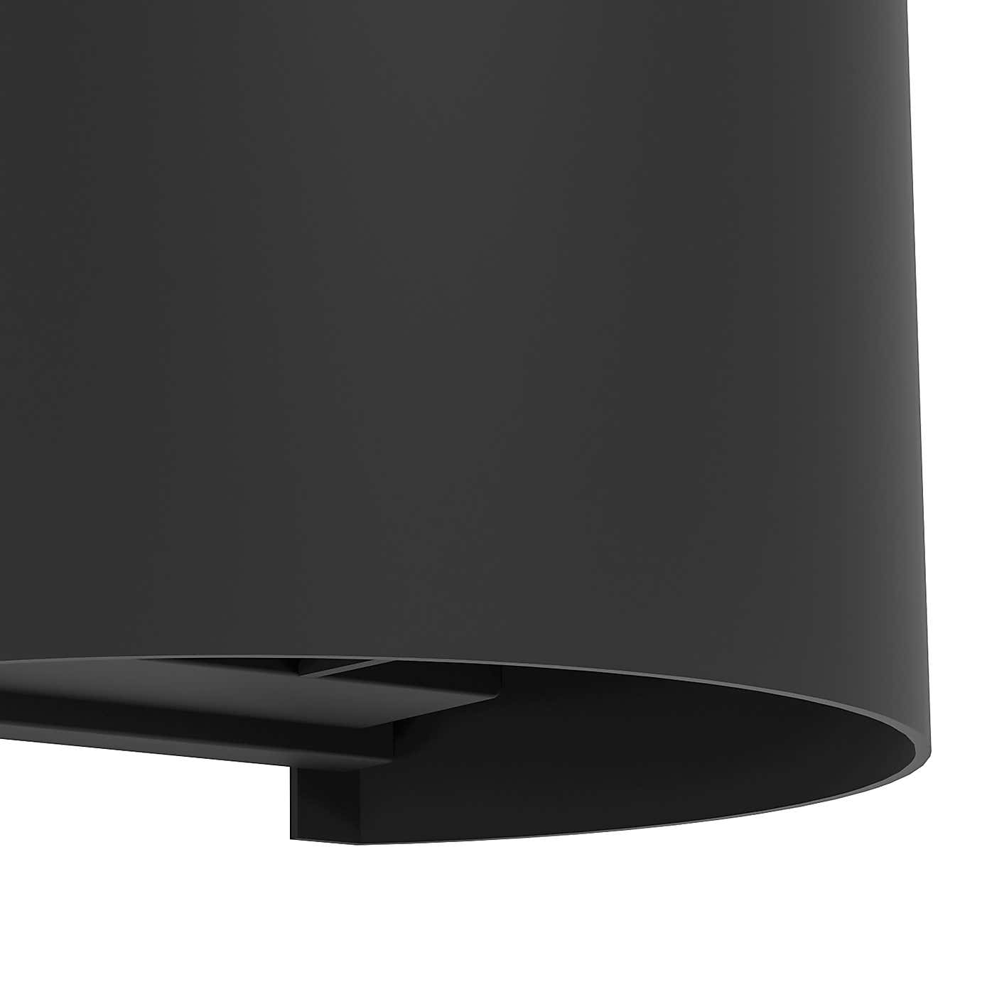 Carousel zoom image position 2 of 3