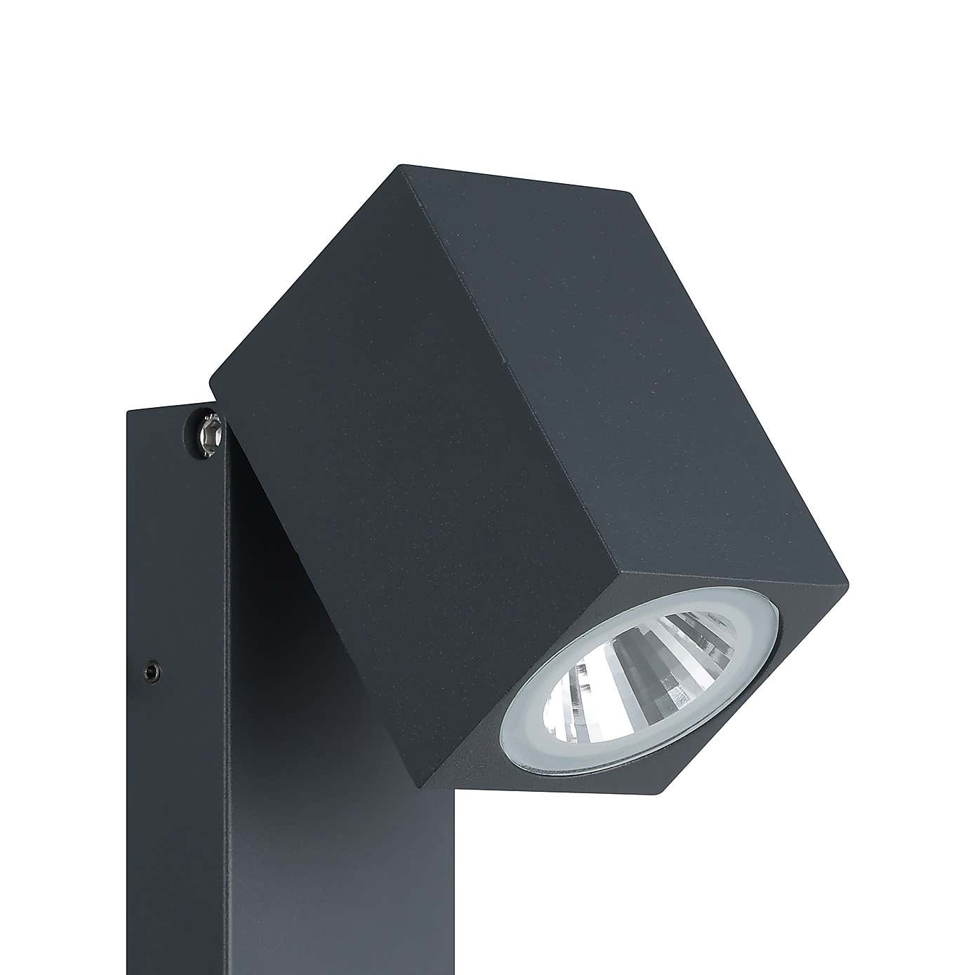 Carousel zoom image position 2 of 3