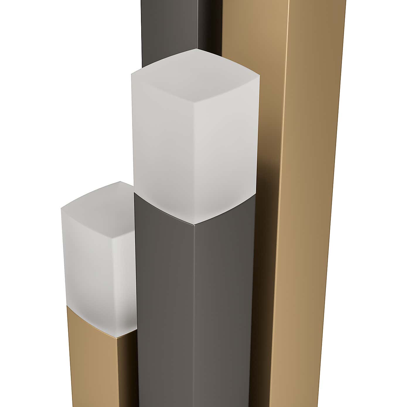 Carousel zoom image position 2 of 3