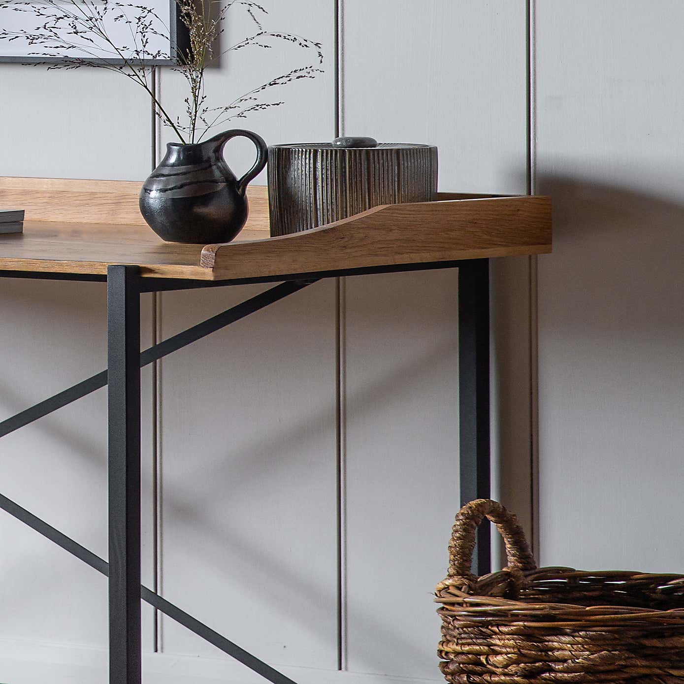 Carousel zoom image position 2 of 3