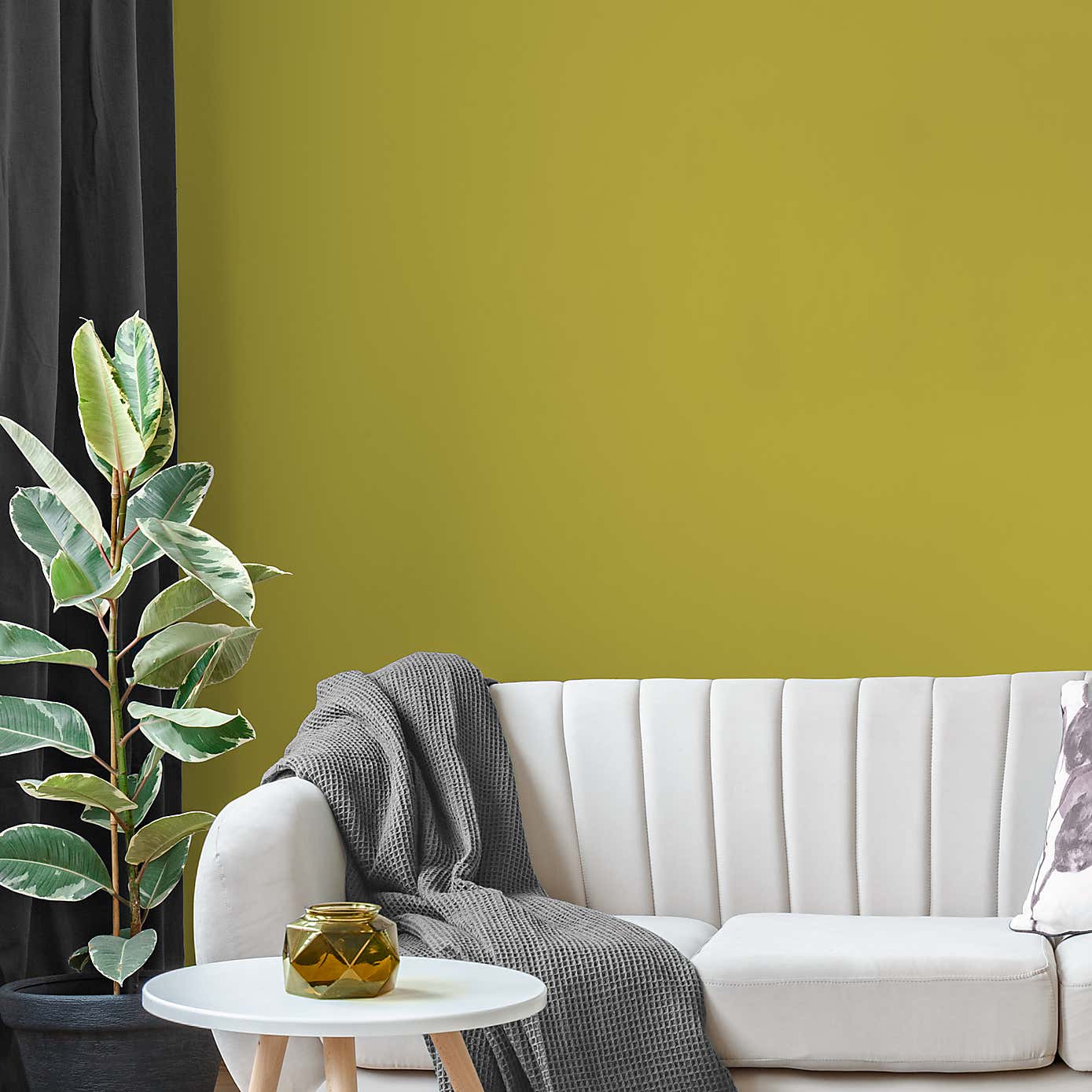 Carousel zoom image position 1 of 4