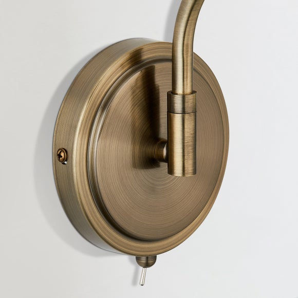 Carousel navigation image position 4 of 6