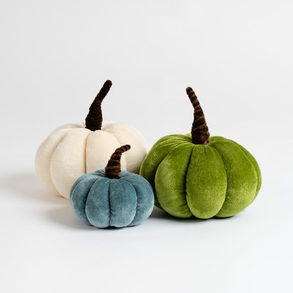 Carousel navigation image position 2 of 3