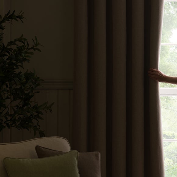 Carousel navigation image position 6 of 9