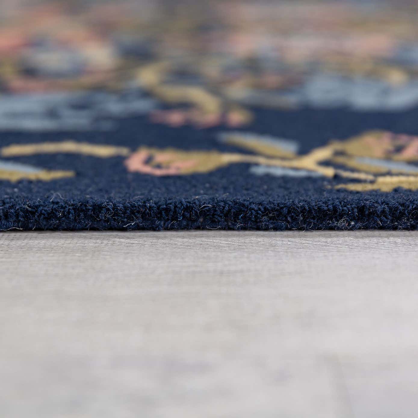 Carousel zoom image position 4 of 6