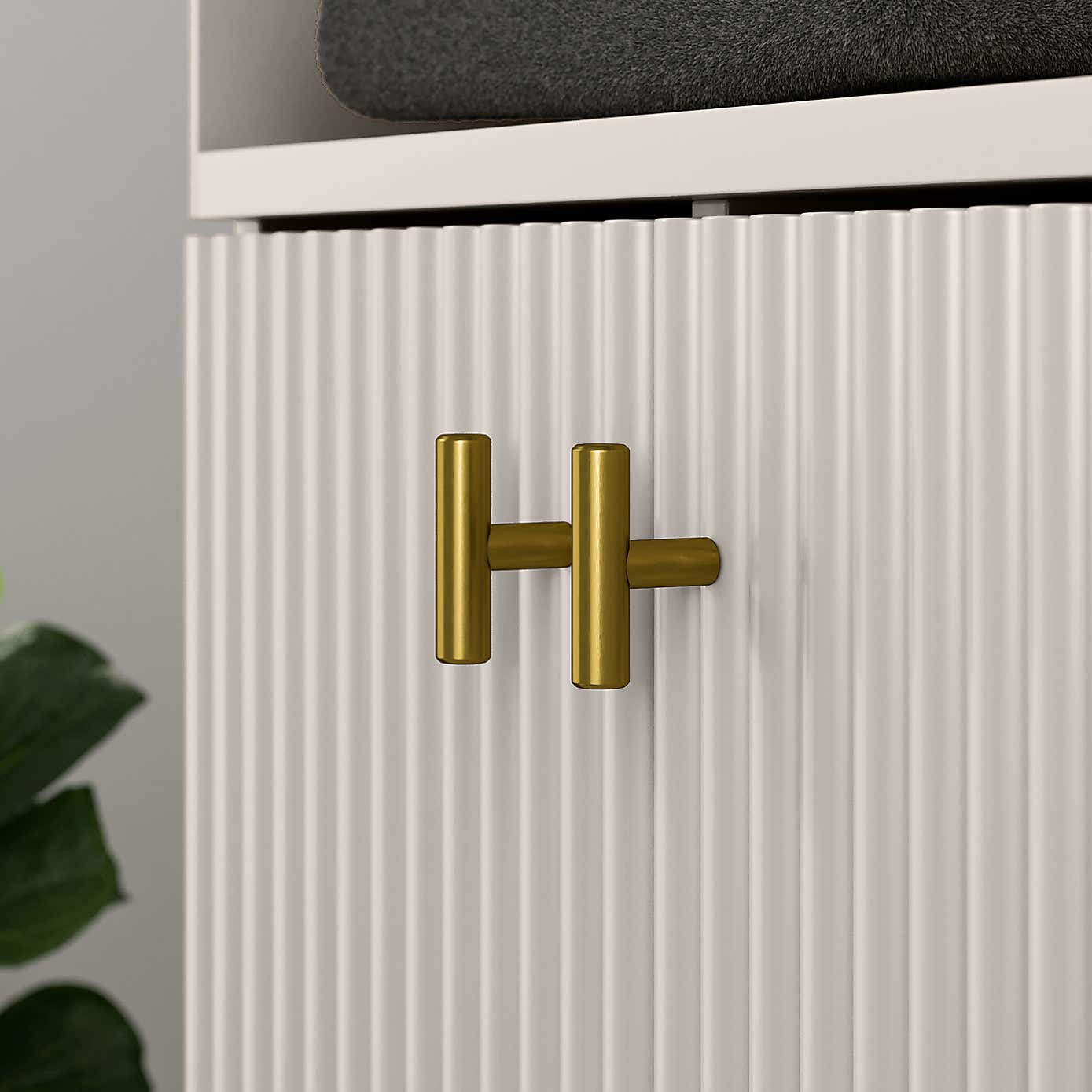 Carousel zoom image position 3 of 6