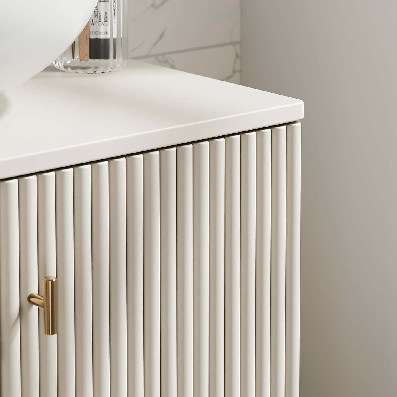 Carousel zoom image position 4 of 7