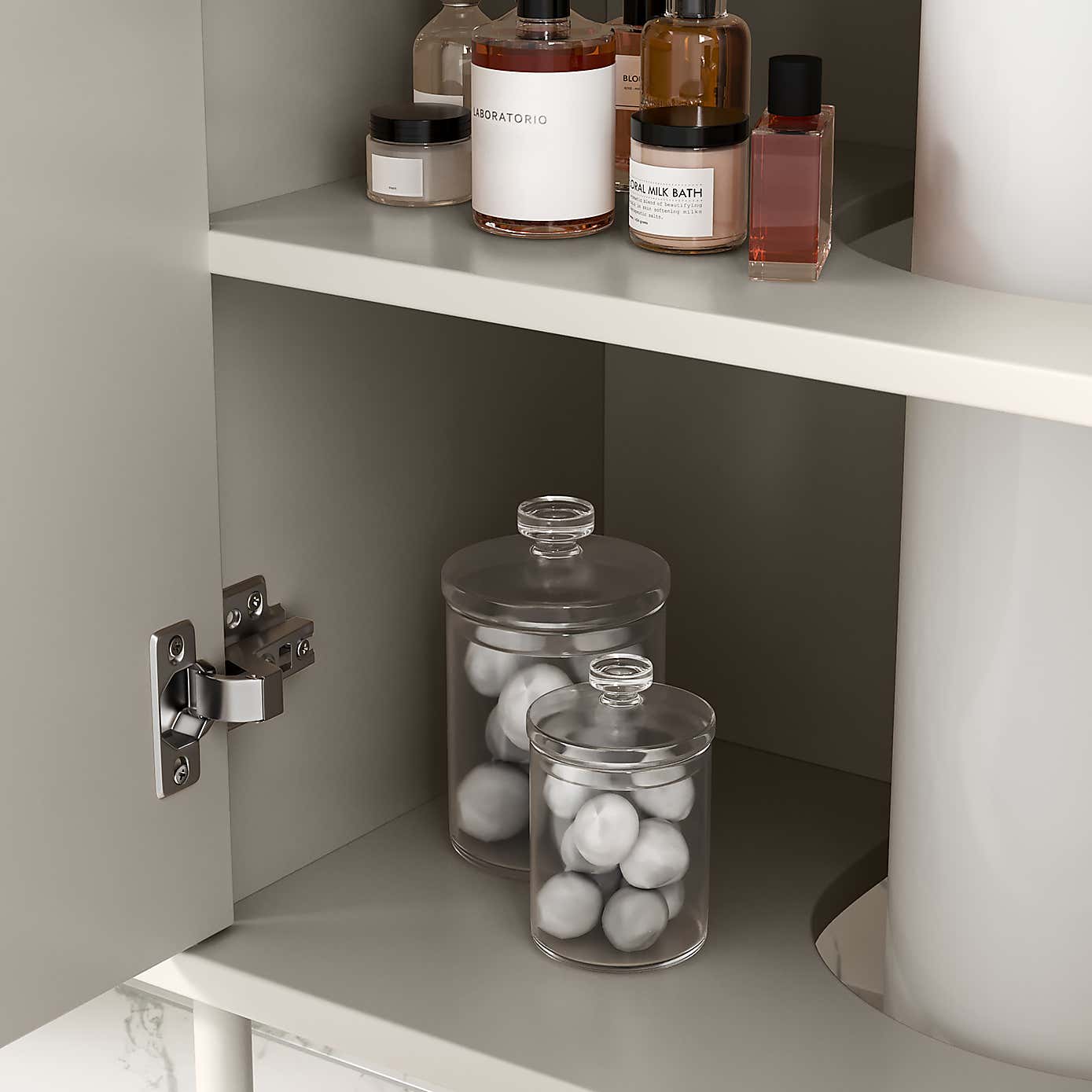 Carousel zoom image position 3 of 7