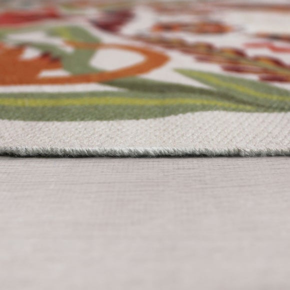 Carousel navigation image position 4 of 6