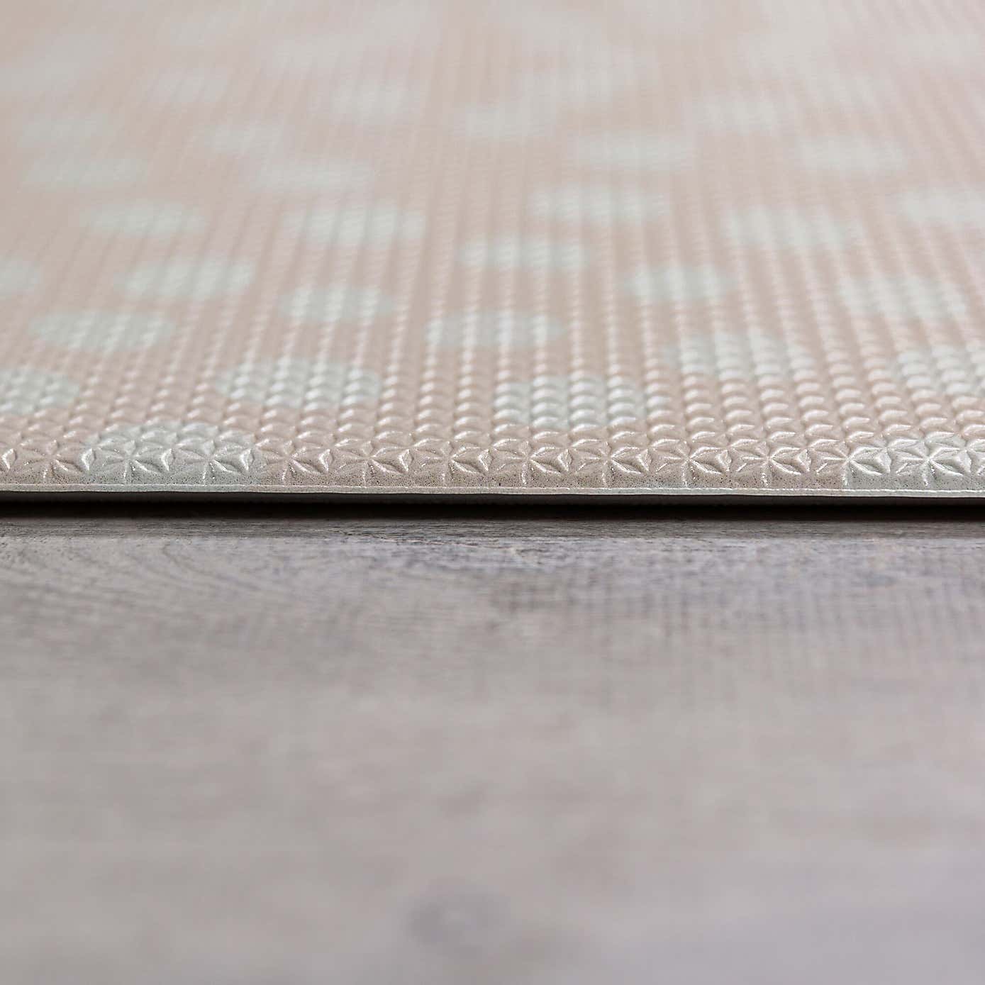 Carousel zoom image position 4 of 5