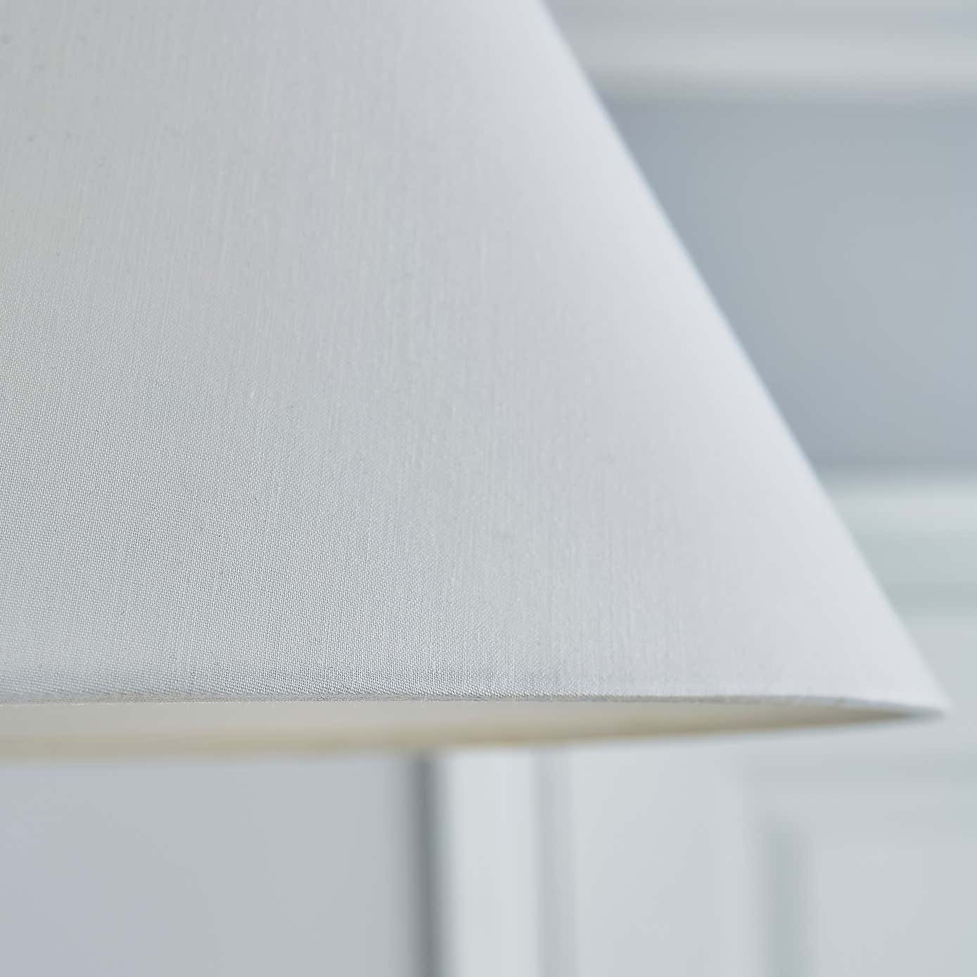 Carousel zoom image position 3 of 4