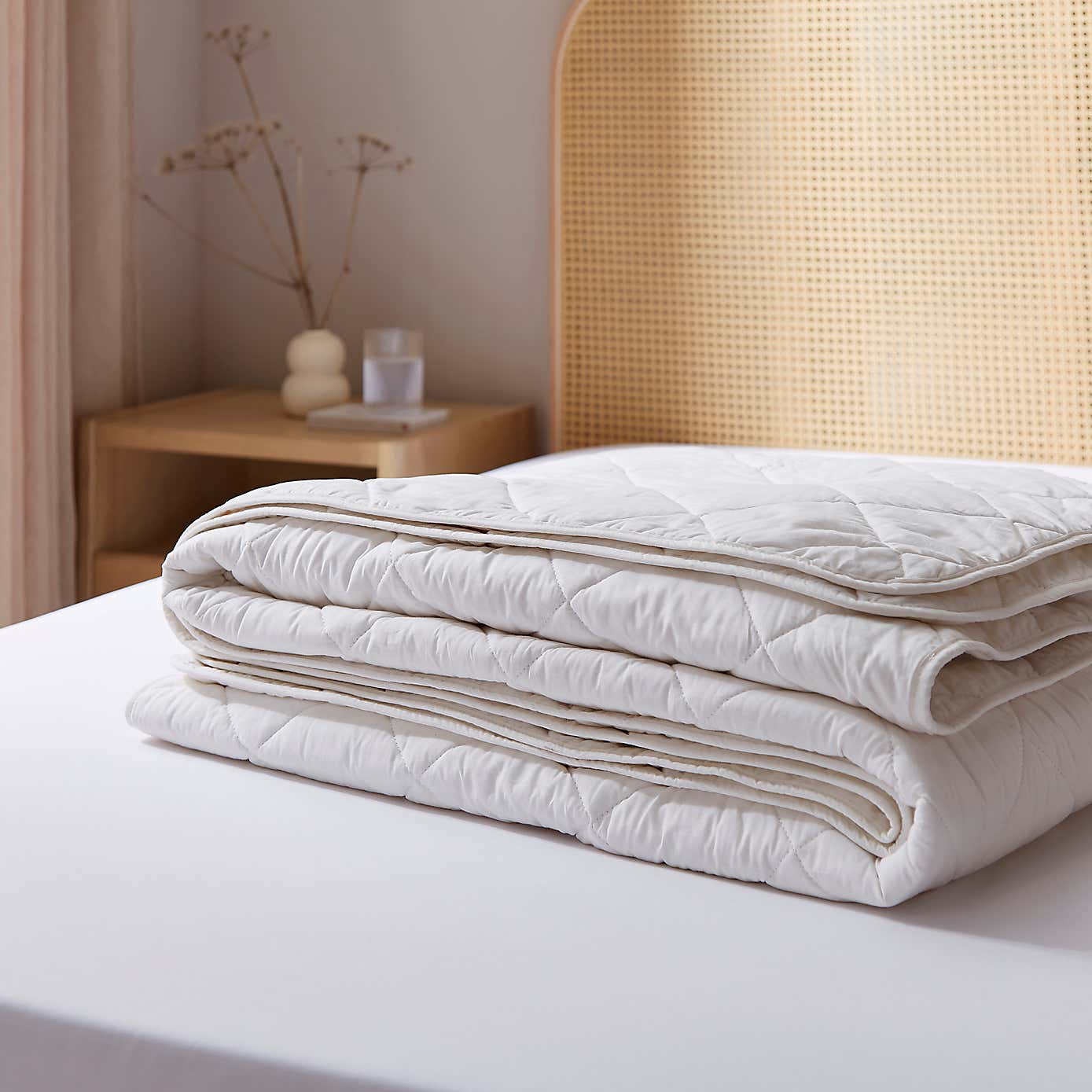 Carousel zoom image position 3 of 3