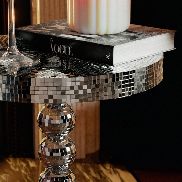 Carousel navigation image position 2 of 6