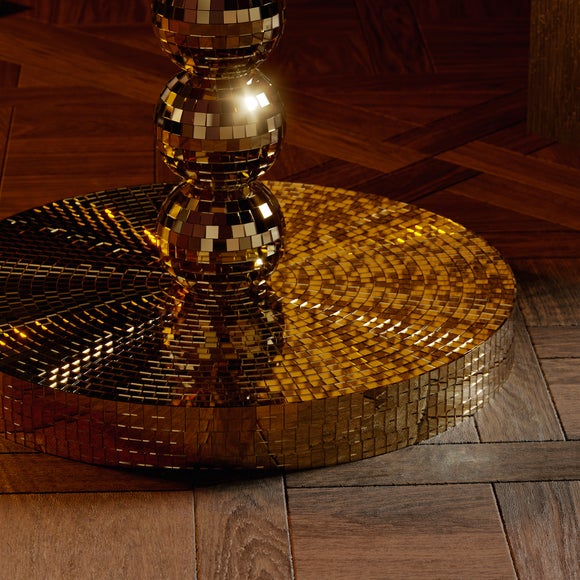 Carousel navigation image position 3 of 7