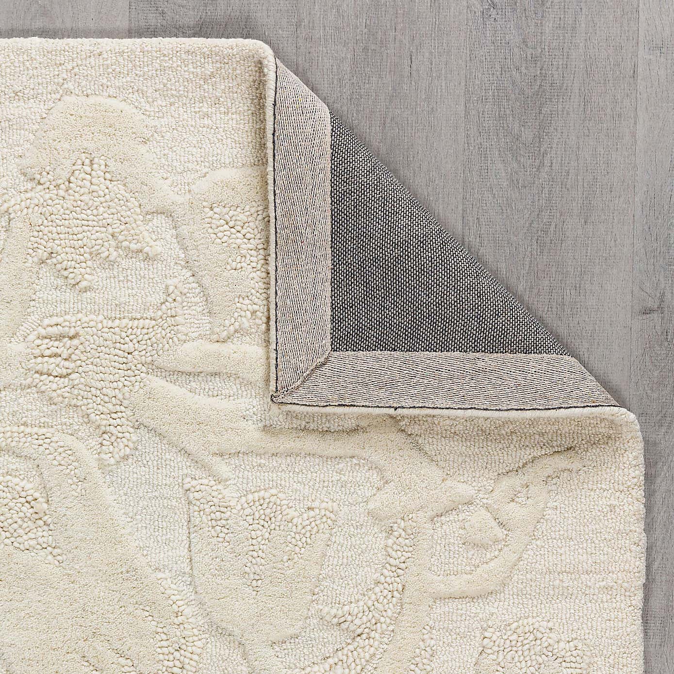 Carousel zoom image position 3 of 6