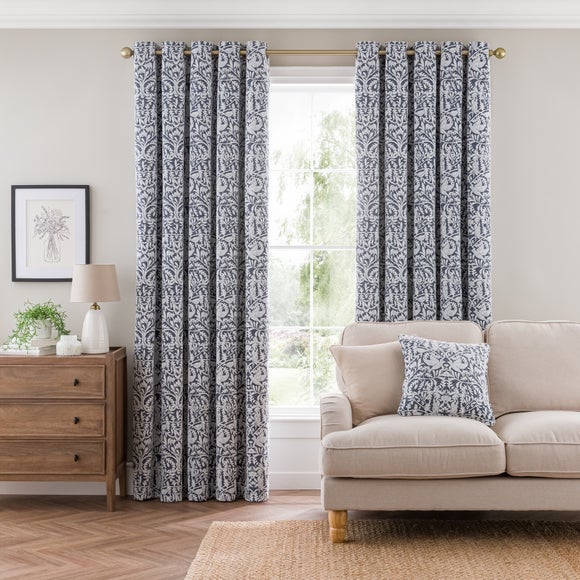 Carousel navigation image position 2 of 6