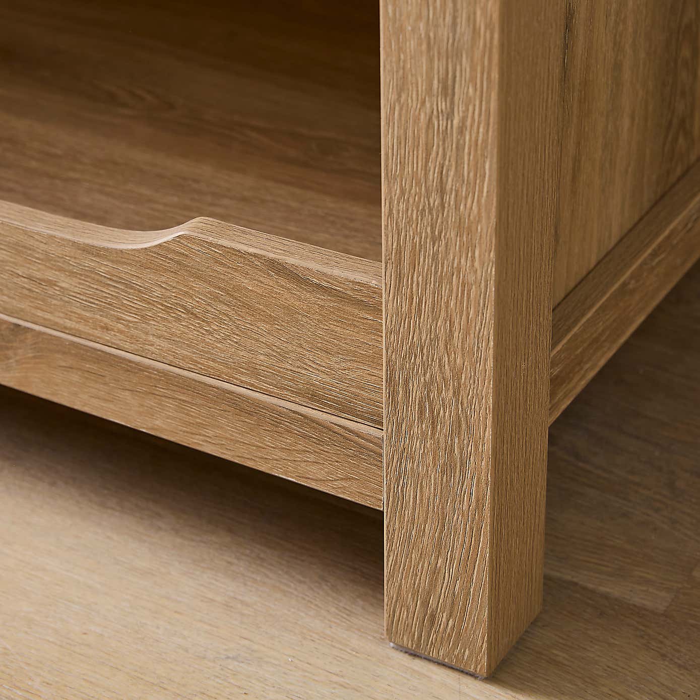 Carousel zoom image position 6 of 9