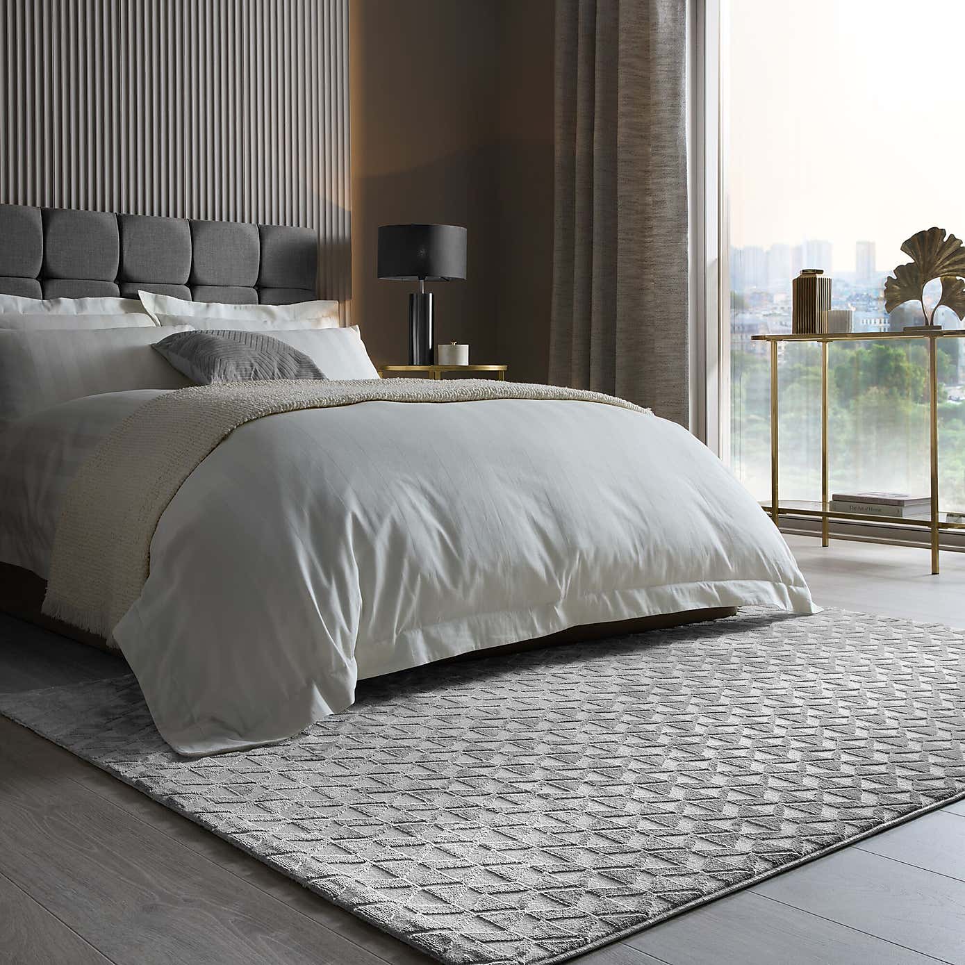 Carousel zoom image position 1 of 6