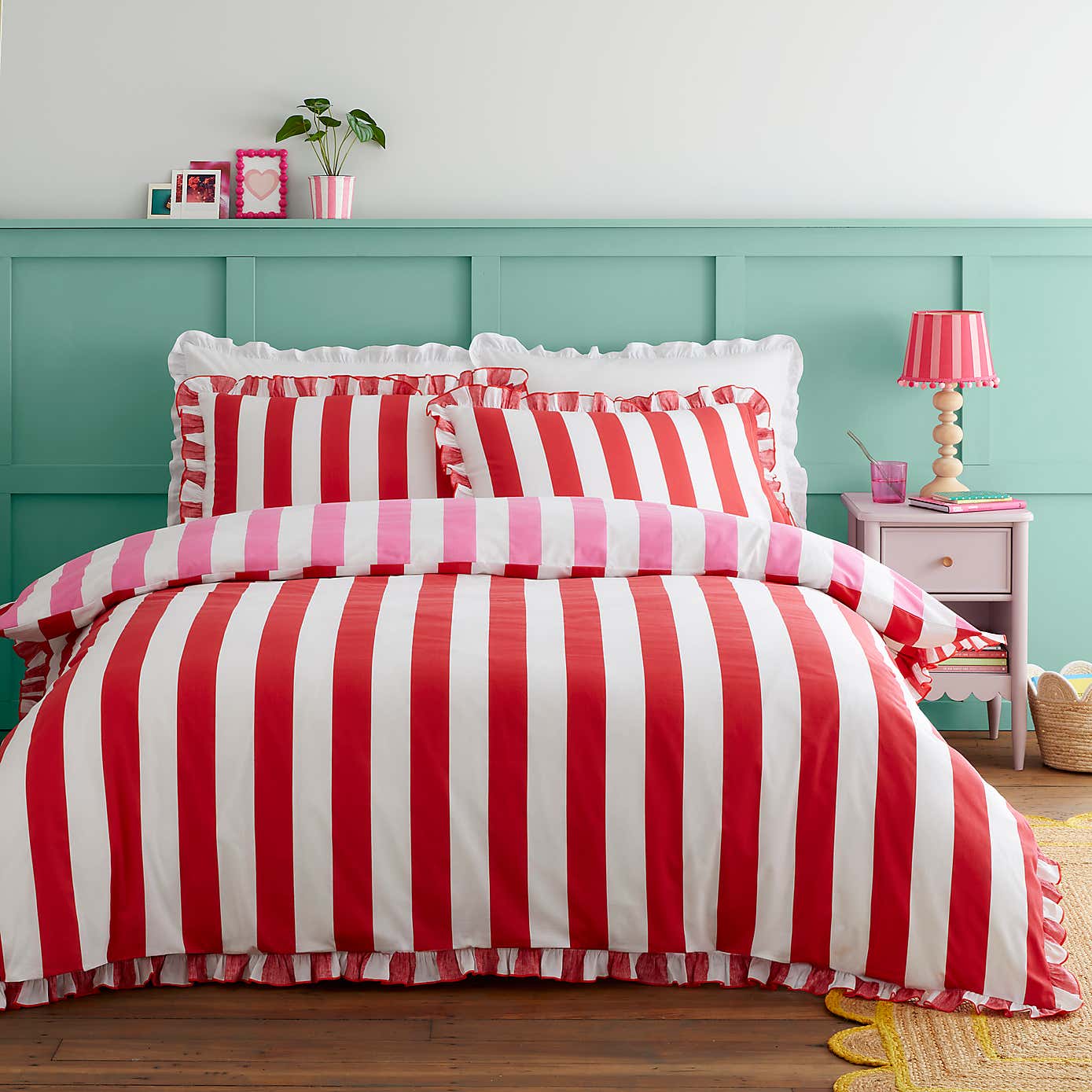 Carousel zoom image position 3 of 9