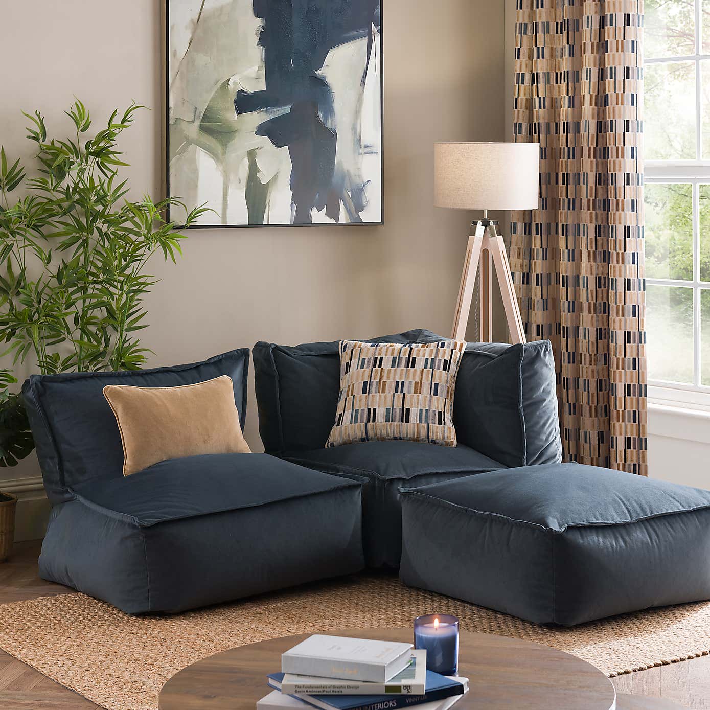 Carousel zoom image position 3 of 6