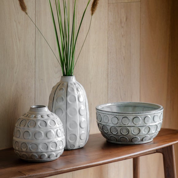 Carousel navigation image position 3 of 6