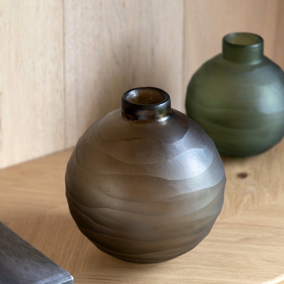 Cedar & Sage Bevelled Glass Globe Vase